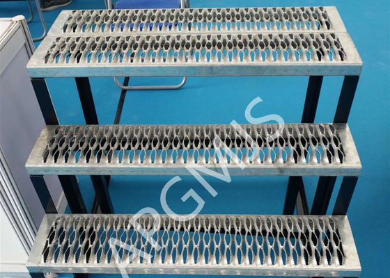 Grip strut/Anti Skid Metal Plate/Diamond Plank/G90 Material and Aluminium
